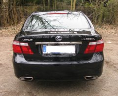 Lexus LS600hL H